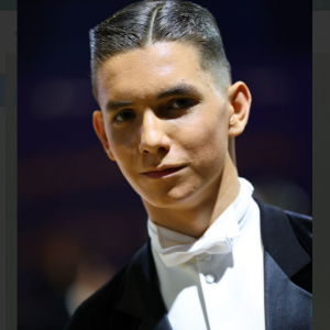 Александр Фомин